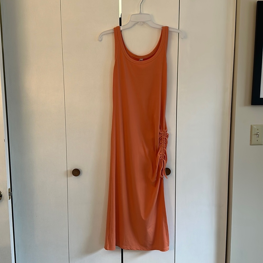 Orange casual dress, with flattering side